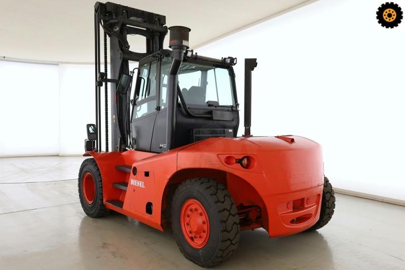 Heavy forklift Linde H-120-D (359)