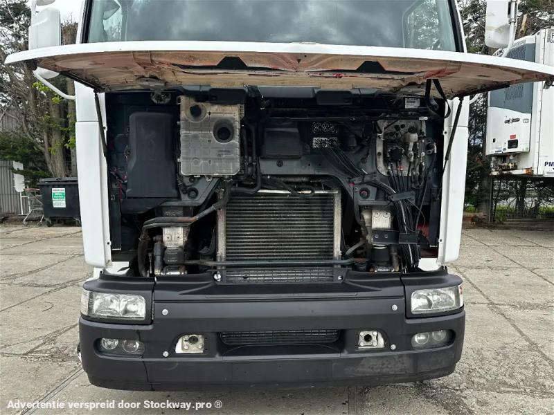 Photo Renault Premium 400 4X2 Tractor-unit Spring/Air Euro 2 Manual Gearbox image 7/17