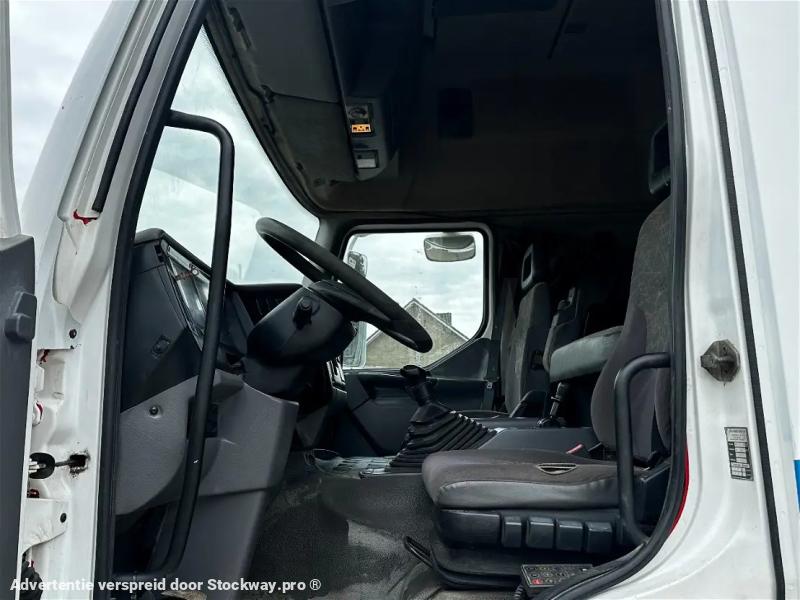 Photo Renault Premium 400 4X2 Tractor-unit Spring/Air Euro 2 Manual Gearbox image 8/17