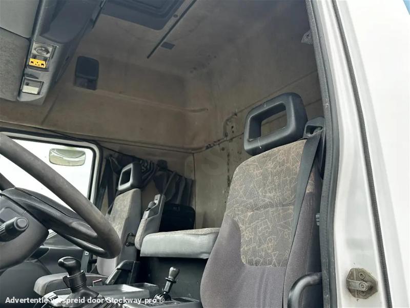 Photo Renault Premium 400 4X2 Tractor-unit Spring/Air Euro 2 Manual Gearbox image 9/17