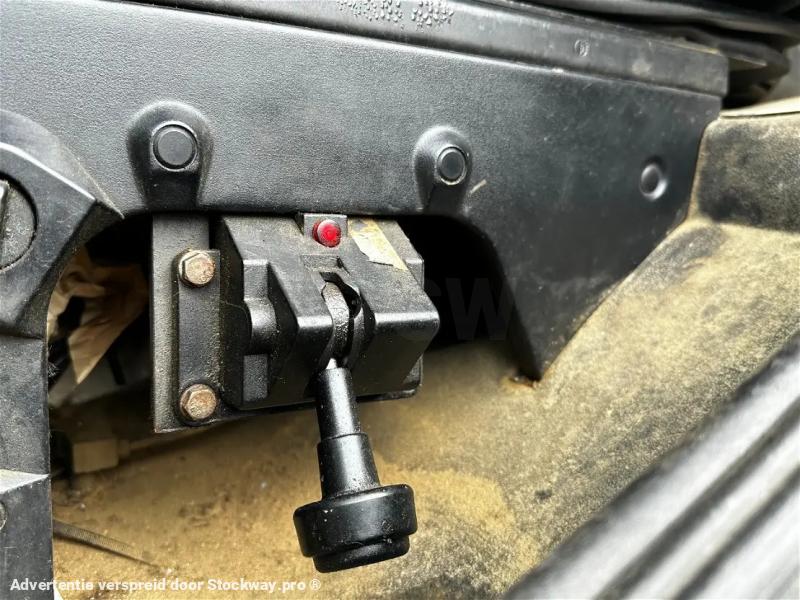 Photo MAN 19.403 4X4 Tractor-Unit Spring/Spring ZF Manual Gearbox PTO image 15/21