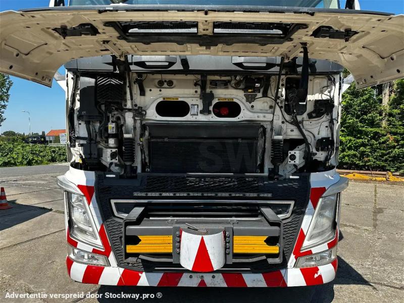 Photo Volvo FH16 16750 8X4 Tractor-unit Push-pull 180T Retarder Top condition image 21/26