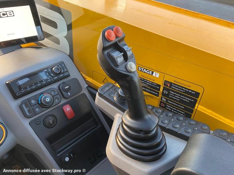 Photo Jcb 542 70 Agri Super Powershift 6 vitesses  image 10/11