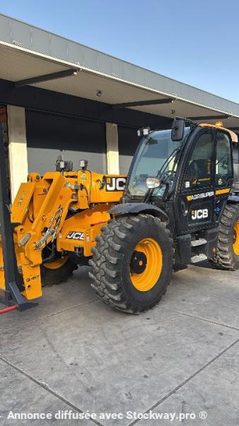 Photo Jcb 542 70 Agri Super Powershift 6 vitesses  image 3/11