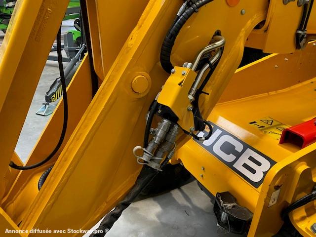 Photo Jcb 542/70 Agrisuper Powershift 6 vitesses  image 2/14