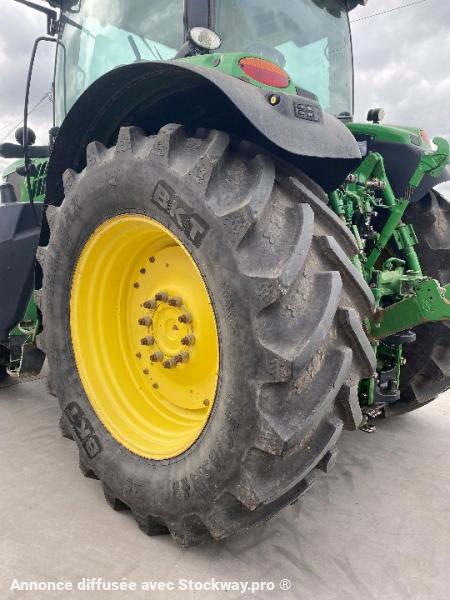 Photo John Deere 6210 R Autopower Frontlift  image 2/10