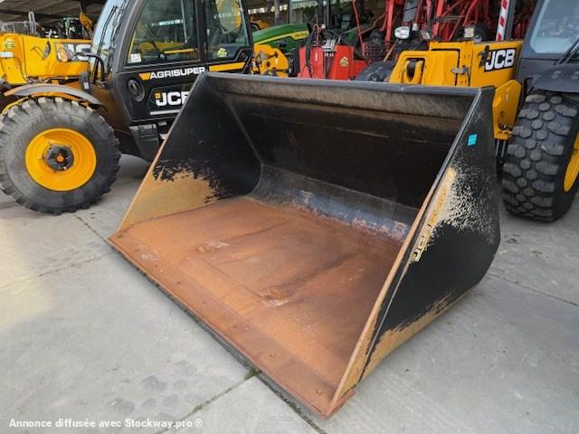 Photo JCB 3200 litres 2.6 m Qfit  image 2/15