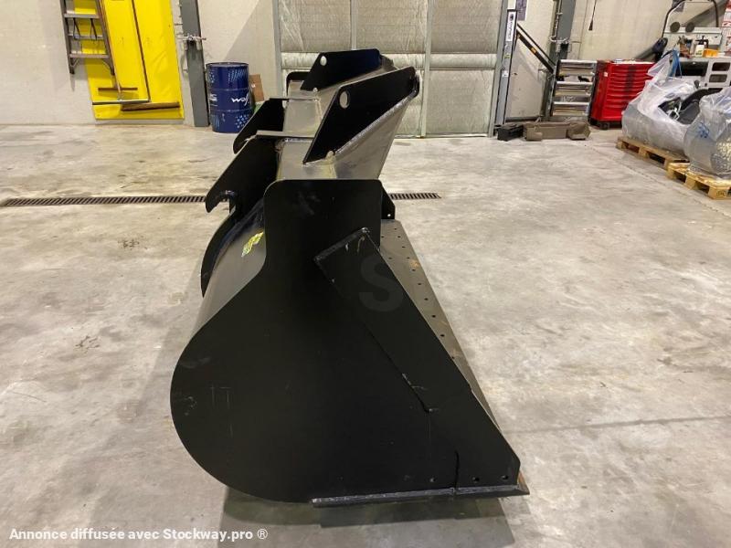 Photo Jcb Bac JCB à lame réversible 2.6m³ JCB-Volvo  image 11/13