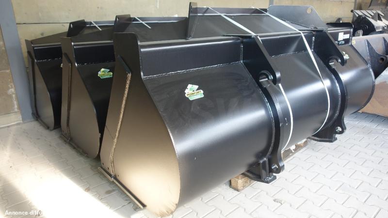 Photo Jcb Bac JCB à lame réversible 2.6m³ JCB-Volvo  image 7/13