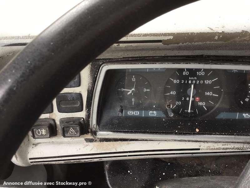 Photo Peugeot J9  image 7/17