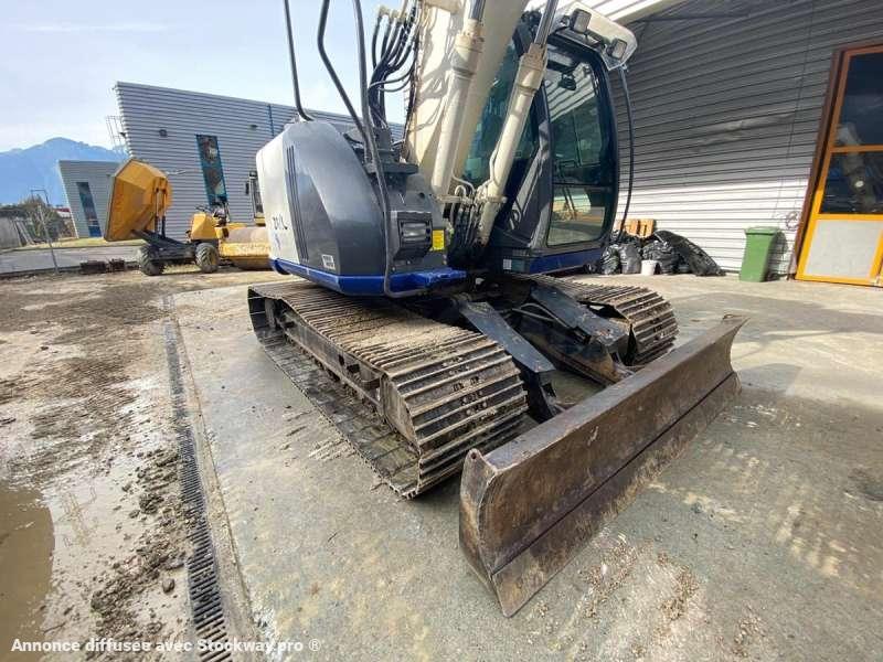 Photo Hitachi ZX135US-3 MACHINE SUISSE  image 34/51