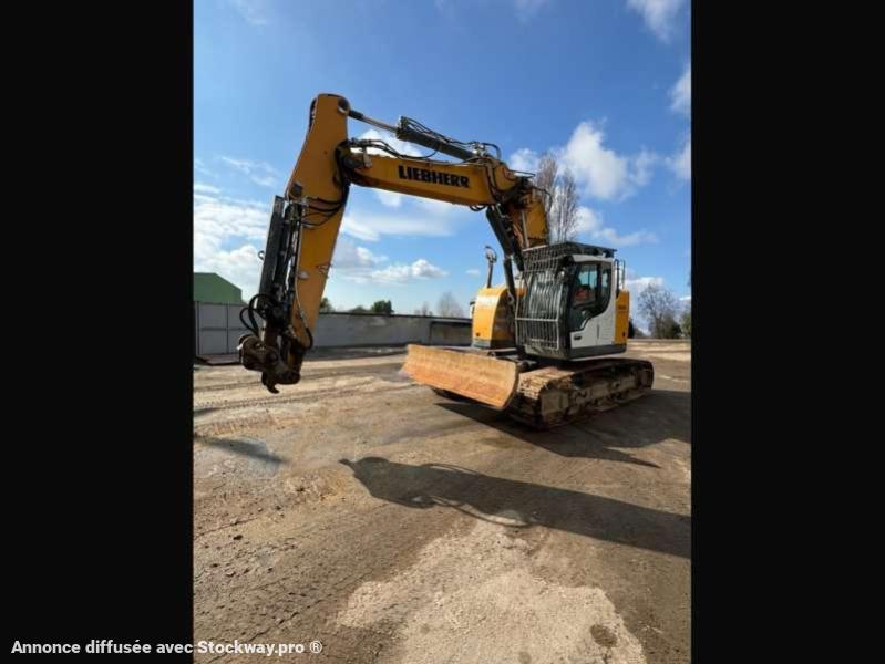 Liebherr R926 COMPACT 