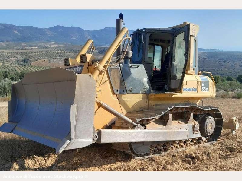 Komatsu D65EX-15 