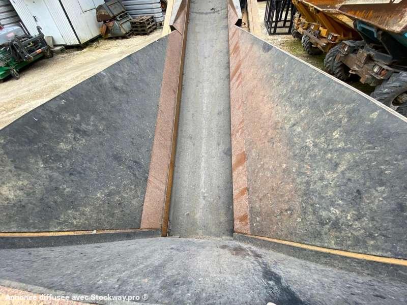 Photo Rubble Master A PERCUSSION MOBILE PAR AMPLI-ROLL RM50 MACHINE SUISSE  image 36/51