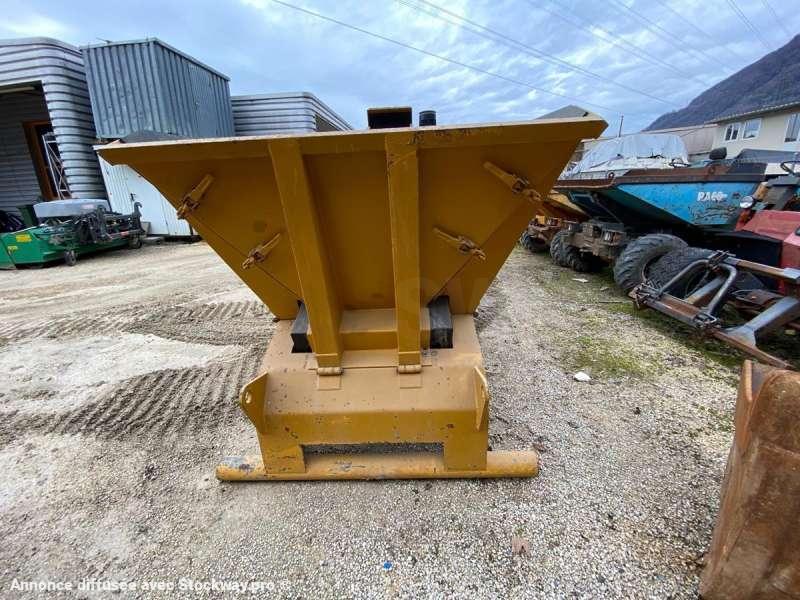 Photo Rubble Master A PERCUSSION MOBILE PAR AMPLI-ROLL RM50 MACHINE SUISSE  image 9/51