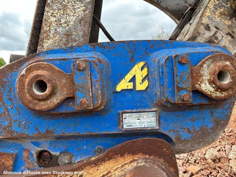 Photo Liebherr R944B HDSL  image 25/51