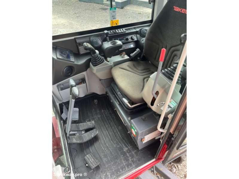 Photo Takeuchi TB235-2  image 3/9