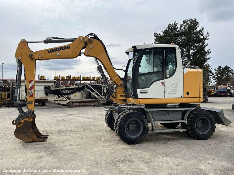 Photo Liebherr A910 COMPACT LITRONIC  image 4/51