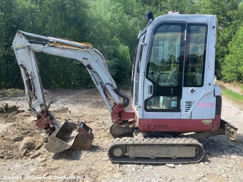 Photo Takeuchi TB016 MACHINE SUISSE  image 1/3