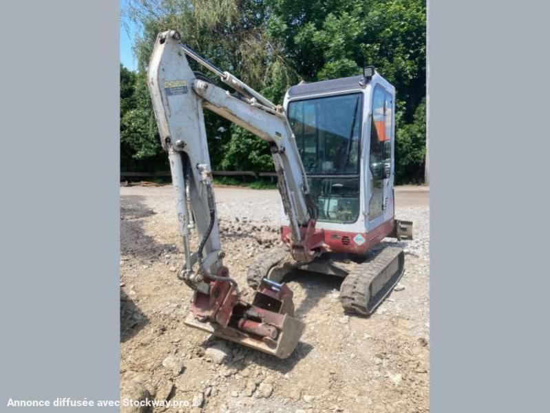 Photo Takeuchi TB016 MACHINE SUISSE  image 2/3