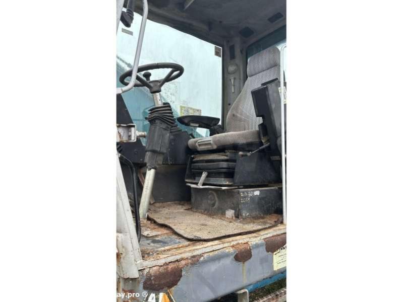 Photo Fuchs MHL320  image 8/8