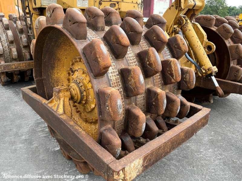 Photo Caterpillar 825 + porte engins  image 14/43