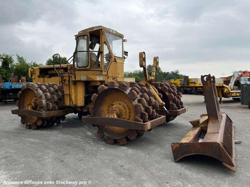 Photo Caterpillar 825 + porte engins  image 2/43