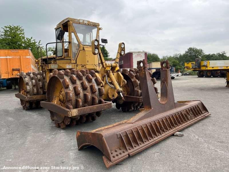 Photo Caterpillar 825 + porte engins  image 8/43