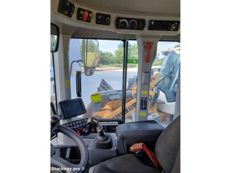 Photo Caterpillar Chargeur sur Pneus 926M  image 26/38