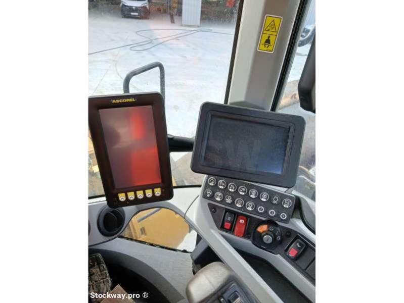 Photo Caterpillar Chargeur sur Pneus 926M  image 27/38