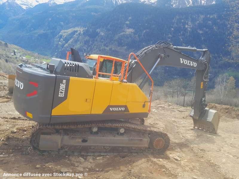 Photo Volvo Pelle sur Chenilles EC220ENH  image 2/14