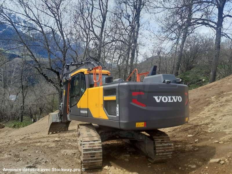 Photo Volvo Pelle sur Chenilles EC220ENH  image 3/14
