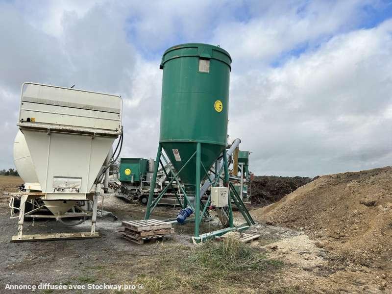 Photo VERSCHUERE RECYCLAGE / MATERIEL DE CARRIERE / BETON CENTRALE TRAITEMENT CHAUX  image 1/11