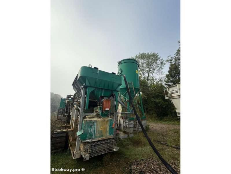 Photo VERSCHUERE RECYCLAGE / MATERIEL DE CARRIERE / BETON CENTRALE TRAITEMENT CHAUX  image 5/11