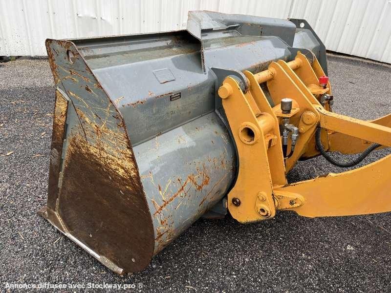 Photo Liebherr Chargeur sur Pneus L514 STEREO  image 11/49