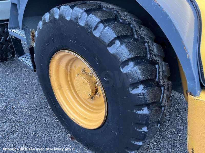 Photo Liebherr Chargeur sur Pneus L514 STEREO  image 23/49