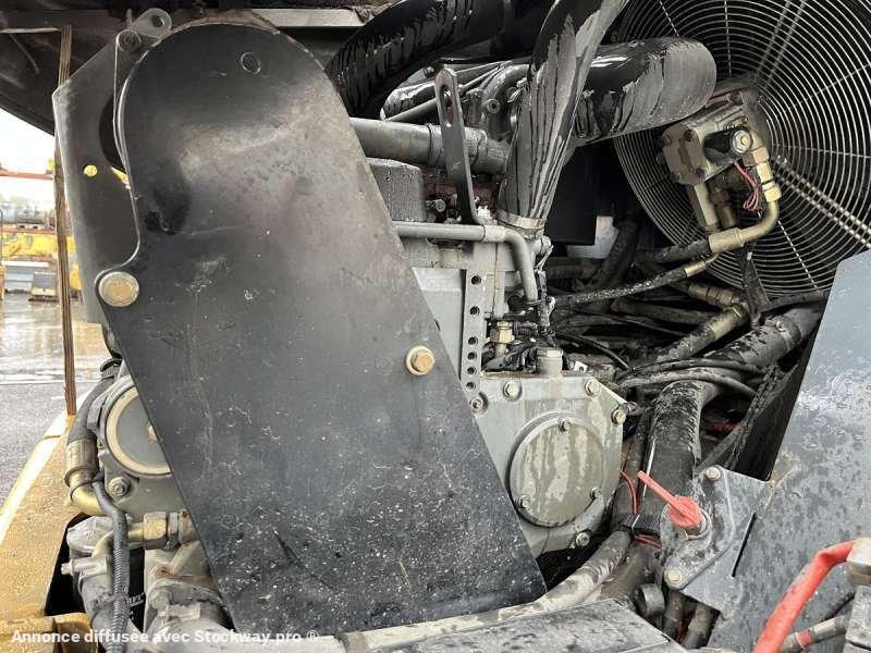 Photo Liebherr Chargeur sur Pneus L514 STEREO  image 37/49