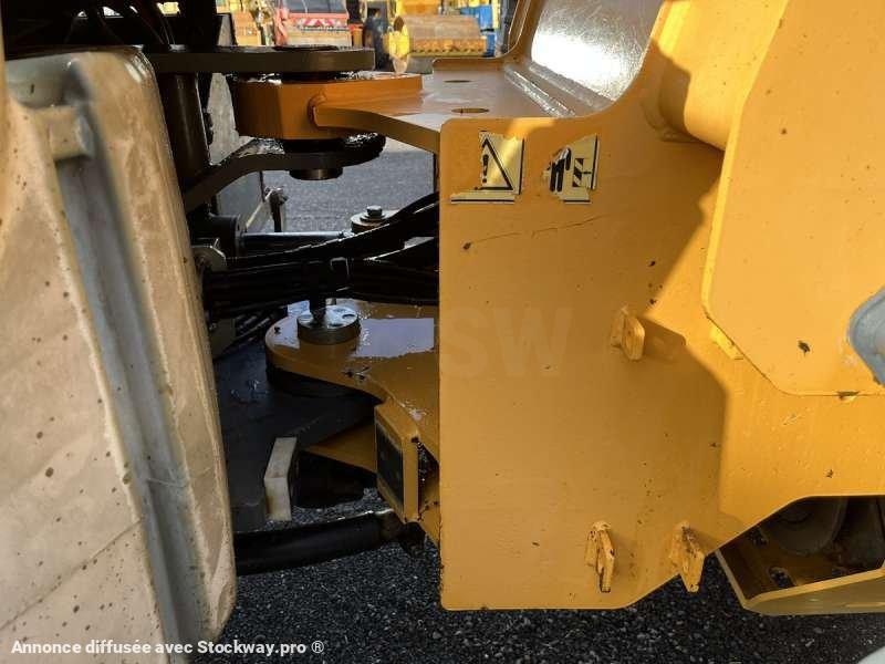 Photo Liebherr Chargeur sur Pneus L514  image 15/46