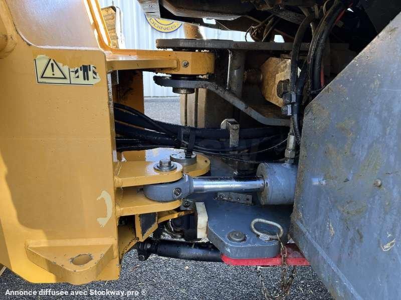 Photo Liebherr Chargeur sur Pneus L514  image 16/46