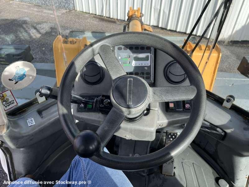 Photo Liebherr Chargeur sur Pneus L514  image 37/46