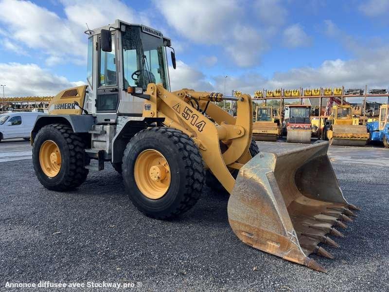 Photo Liebherr Chargeur sur Pneus L514  image 7/46