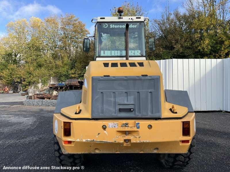 Photo Liebherr Chargeur sur Pneus L514  image 9/46