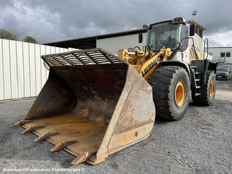 Photo Liebherr Chargeur sur Pneus L576  image 2/51