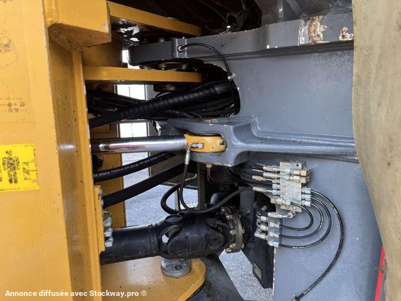 Photo Liebherr Chargeur sur Pneus L576  image 22/51