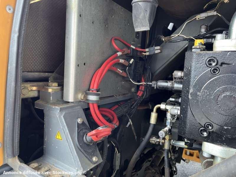 Photo Liebherr Chargeur sur Pneus L576  image 26/51