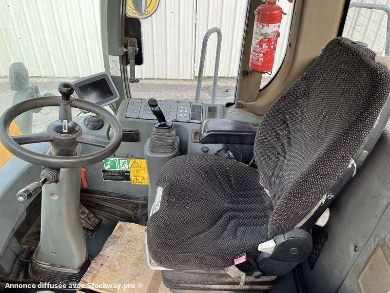 Photo Liebherr Chargeur sur Pneus L576  image 28/51