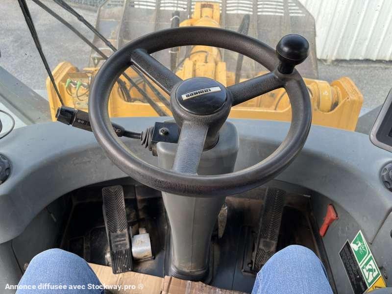 Photo Liebherr Chargeur sur Pneus L576  image 32/51