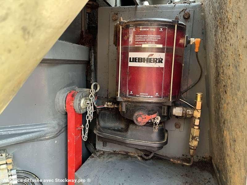Photo Liebherr Chargeur sur Pneus L576  image 37/51