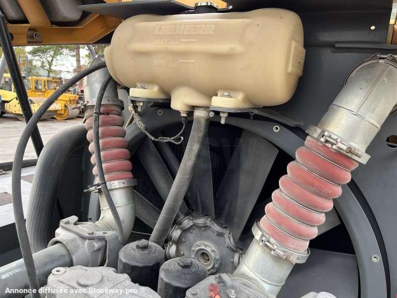 Photo Liebherr Chargeur sur Pneus L576  image 49/51