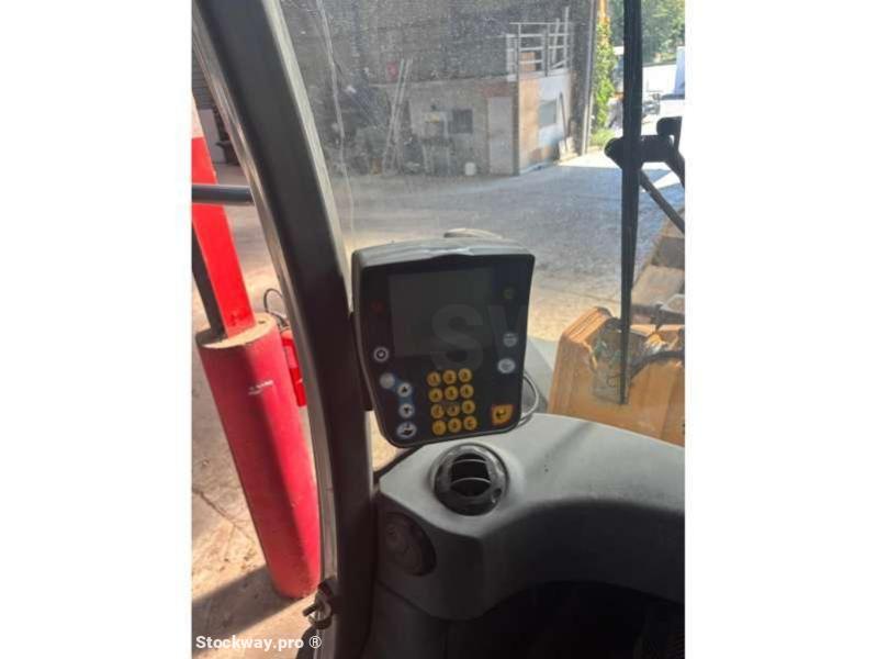 Photo Liebherr L576  image 9/16